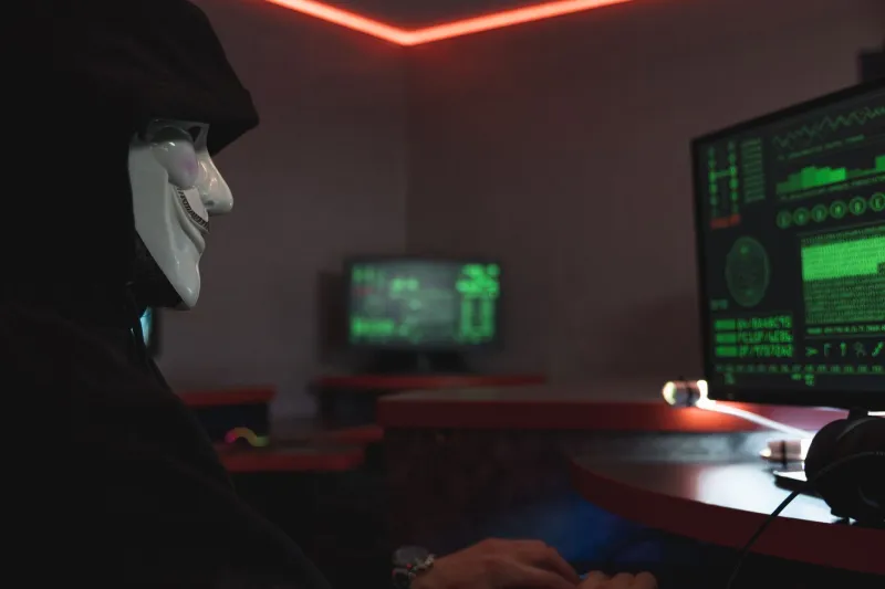 Zero-Day 2024: Le Vulnerabilità che Tengono Svegli i Professionisti IT Italiani